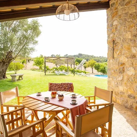 Gorgeous In With Kitchen Holiday home *