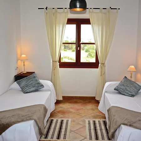 Gorgeous In With Kitchen Holiday home *